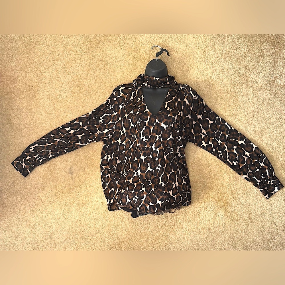 Ladies TRINA TURK Leopard silk blouse